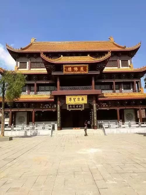 礼佛禅寺