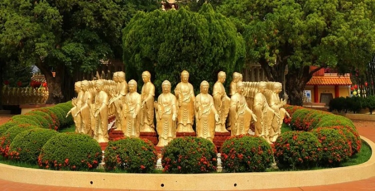 弟子喜歡打扮很注重服飾的搭配，這是否屬貪心，應如何是好？