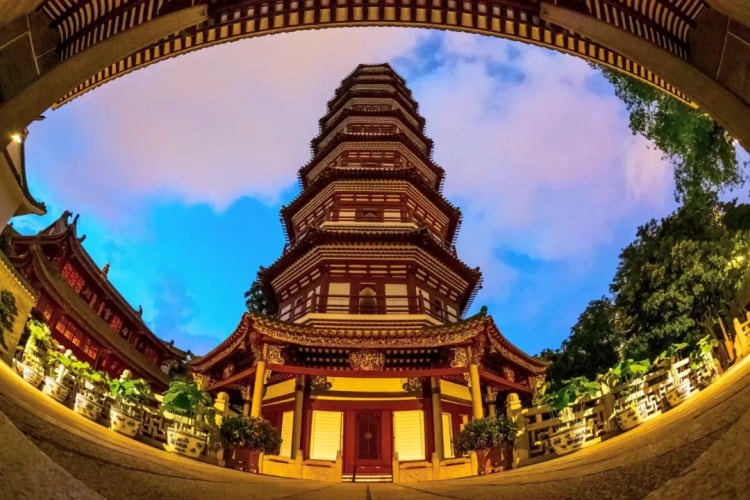 如何才能遇到善知識和善同伴？